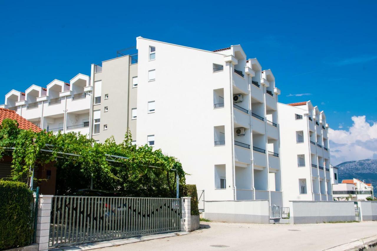 Apartment Quarko Kaštela Dış mekan fotoğraf